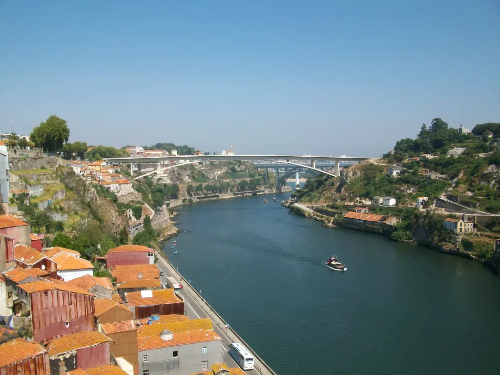 Porto_100_5300.webp